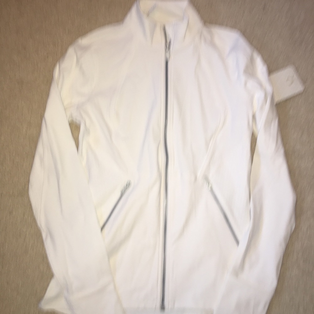 Lululemon NWT sleek essentials jacket-8